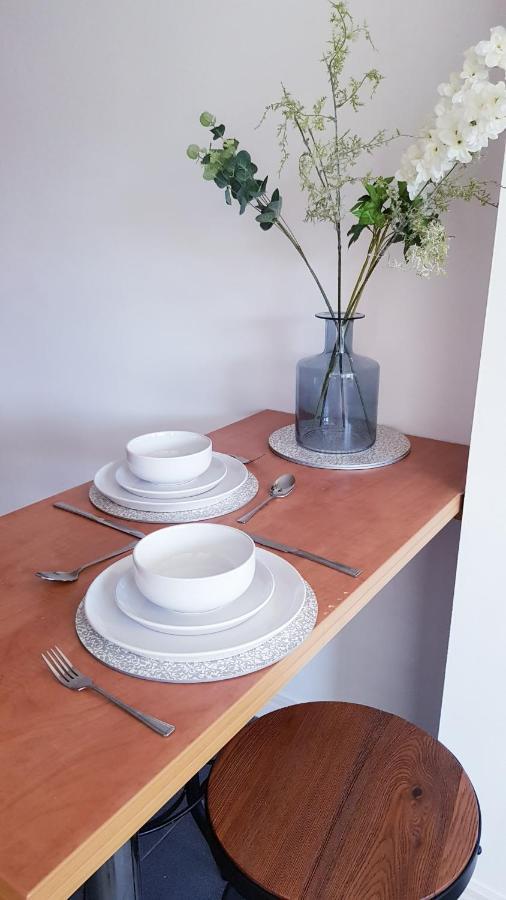 City Centre 1 Bed Apartment With Free On Site Parking With Cctv By Lets Relocations Birmingham Bagian luar foto