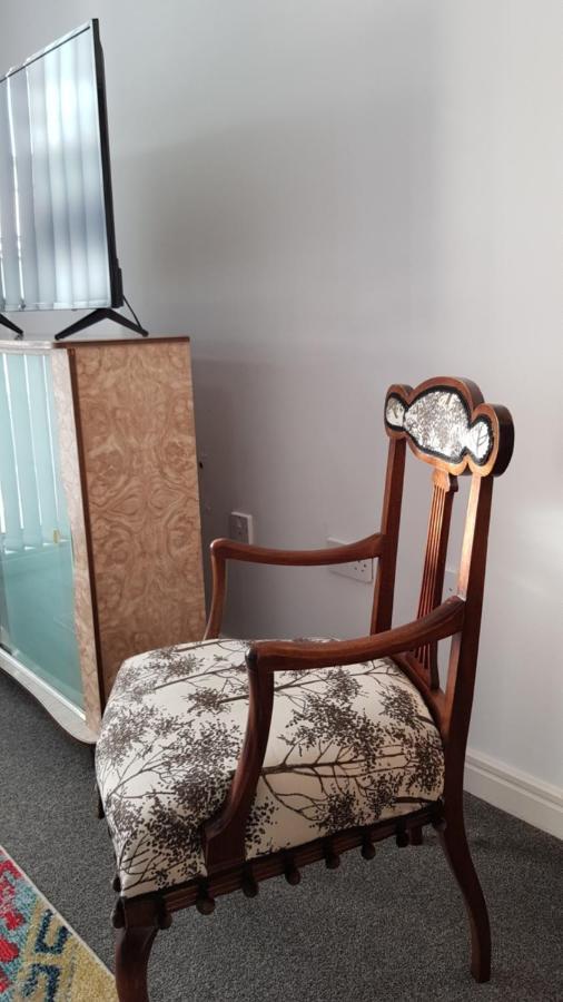 City Centre 1 Bed Apartment With Free On Site Parking With Cctv By Lets Relocations Birmingham Bagian luar foto