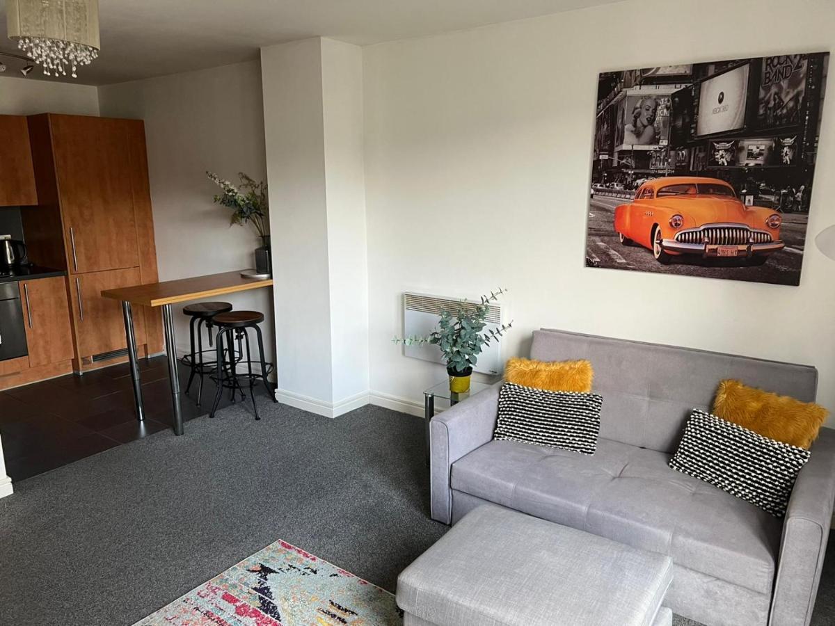 City Centre 1 Bed Apartment With Free On Site Parking With Cctv By Lets Relocations Birmingham Bagian luar foto
